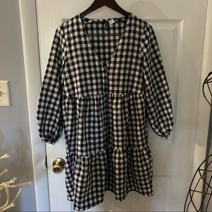 Black & white mini dress